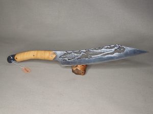 Couteau sculpté (FS008)